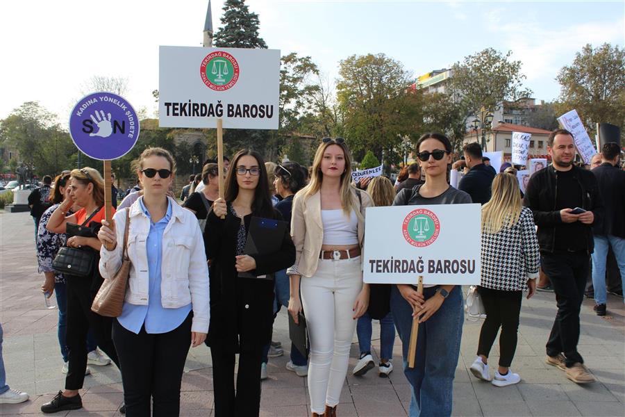 Ayşenur Akkurt İçin Adalet Yürüyüşü