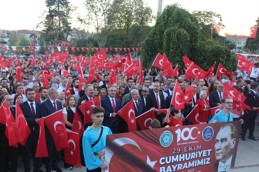 29 Ekim Cumhuriyet Bayramı Tebrikat, Geçit Töreni, 100. Yılı Korteji ve 29 Ekim Resepsiyonu