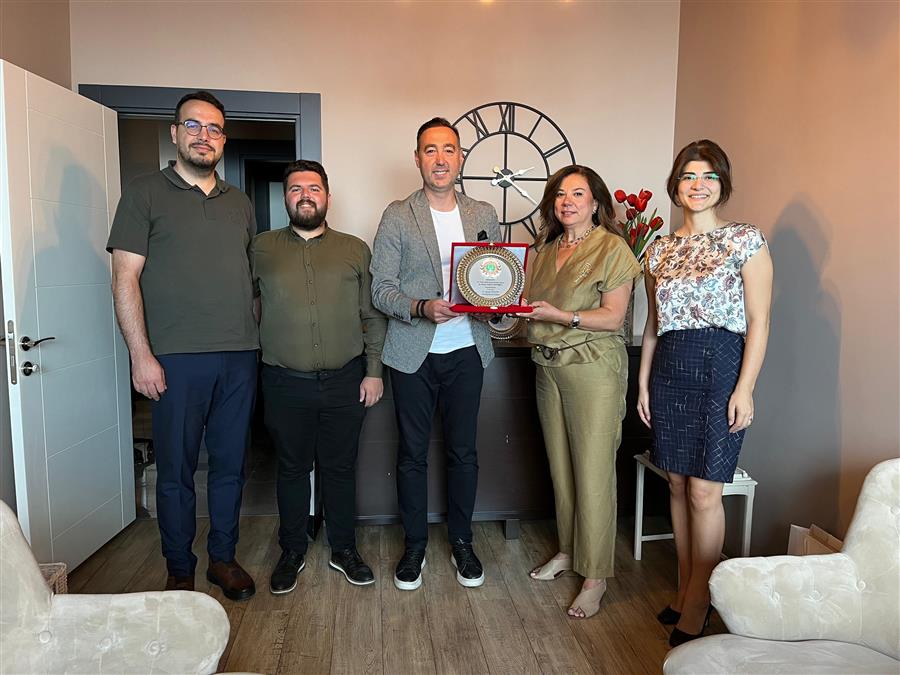 Emekleriyle Mesleğimizi Onurlandıran Meslektaşlarımıza Teşekkürlerimizle
